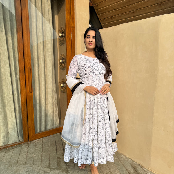 Riya Kapoor