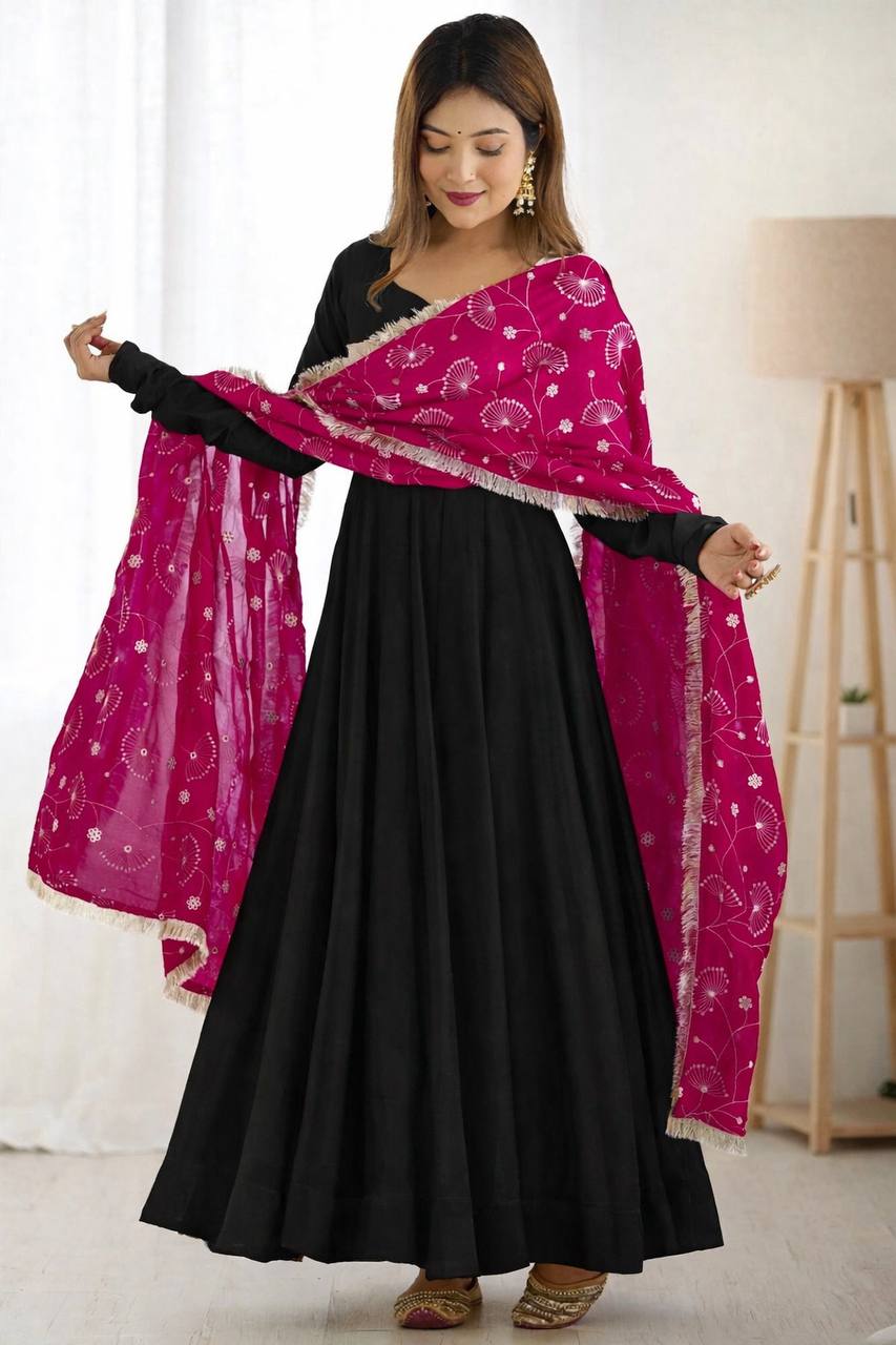 Emerald Heavy Embroidered Anarkali Gown Set